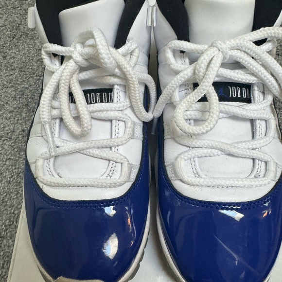 Air jordan 11 retro - Picture 4 of 4